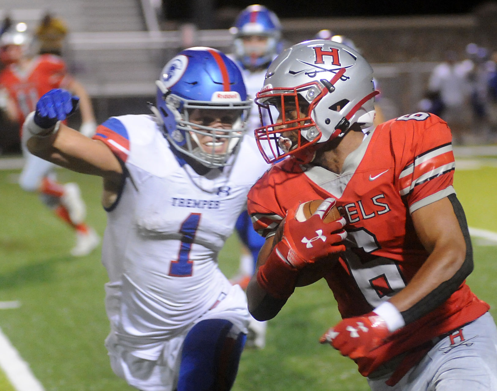 Horlick vs. Tremper football